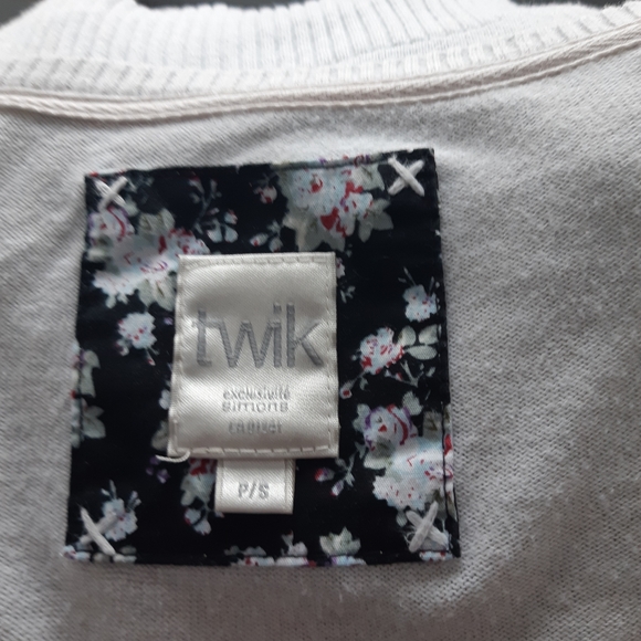 Simons cardigan Sweater Size S - Picture 9 of 11